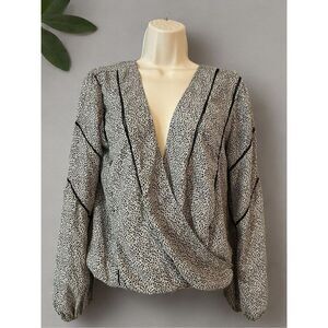 Sienna Sky Long Sleeve Top Size Small